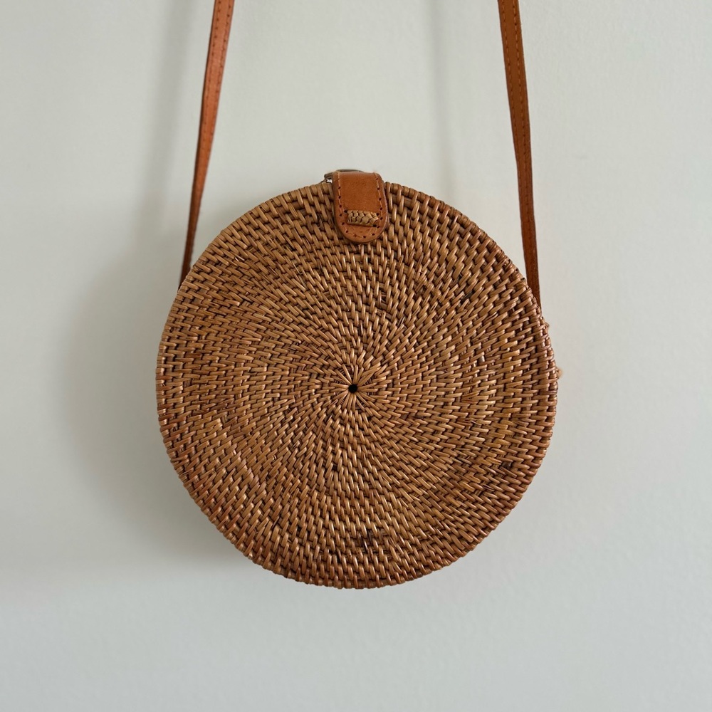 Round Woven Rattan Tan Crossbody Bag - Picture 3 of 6